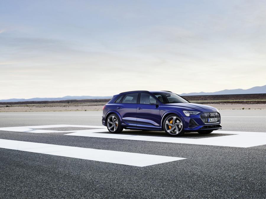  Audi e-tron S 2020 года  (WW) (фото 22 из 62)